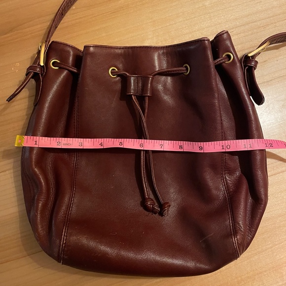 Vintage leather bucket bag - Picture 6 of 9
